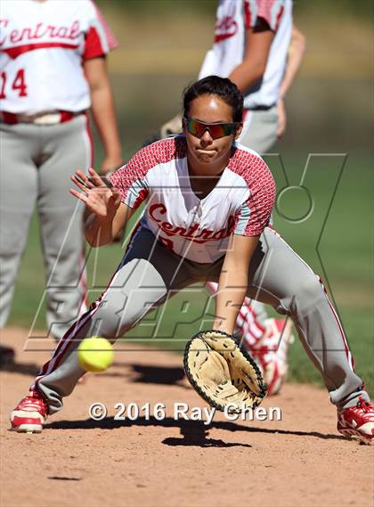 Thumbnail 1 in Mountain Vista vs. Grand Junction Central (Dave Sanders Tournament) photogallery.