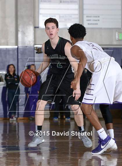 Thumbnail 2 in Granite Bay vs. Sacramento (St. Hope Elite Classic) photogallery.