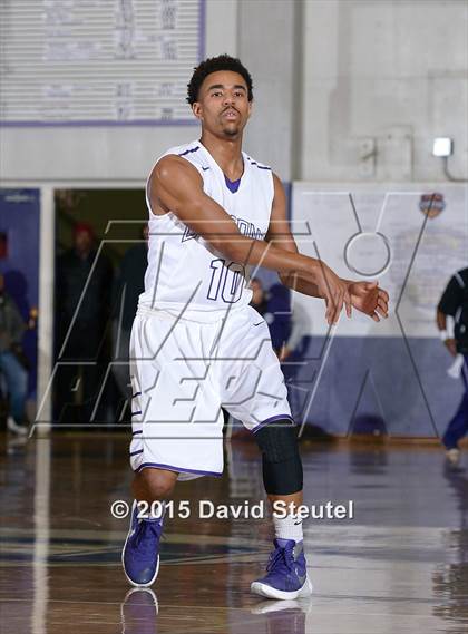 Thumbnail 3 in Granite Bay vs. Sacramento (St. Hope Elite Classic) photogallery.
