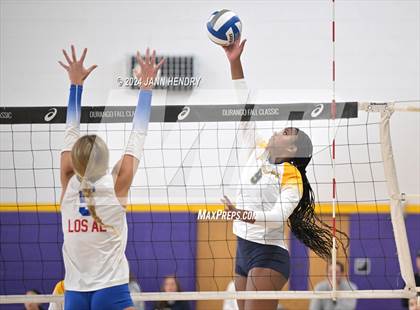 Thumbnail 3 in Prestonwood Christian vs. Los Alamitos (Durango Fall Classic) photogallery.