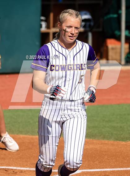 Thumbnail 3 in Neches vs. D'Hanis (UIL 1A Semifinal) photogallery.