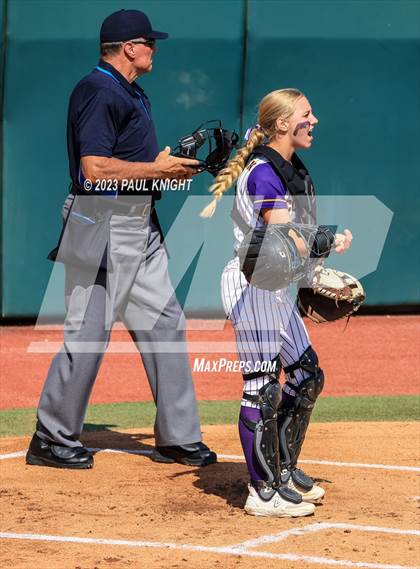 Thumbnail 2 in Neches vs. D'Hanis (UIL 1A Semifinal) photogallery.