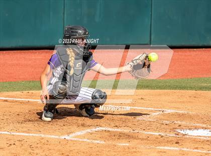Thumbnail 3 in Neches vs. D'Hanis (UIL 1A Semifinal) photogallery.