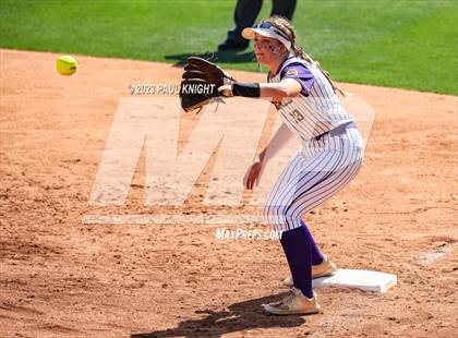 Thumbnail 1 in Neches vs. D'Hanis (UIL 1A Semifinal) photogallery.