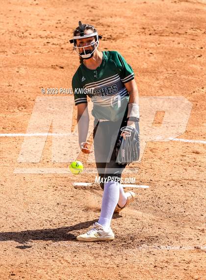 Thumbnail 2 in Neches vs. D'Hanis (UIL 1A Semifinal) photogallery.