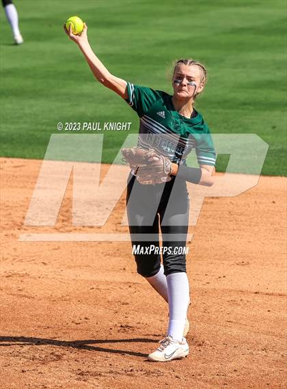 Thumbnail 3 in Neches vs. D'Hanis (UIL 1A Semifinal) photogallery.