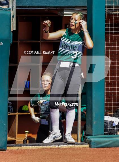 Thumbnail 3 in Neches vs. D'Hanis (UIL 1A Semifinal) photogallery.