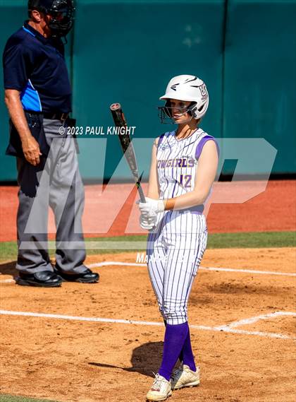 Thumbnail 2 in Neches vs. D'Hanis (UIL 1A Semifinal) photogallery.