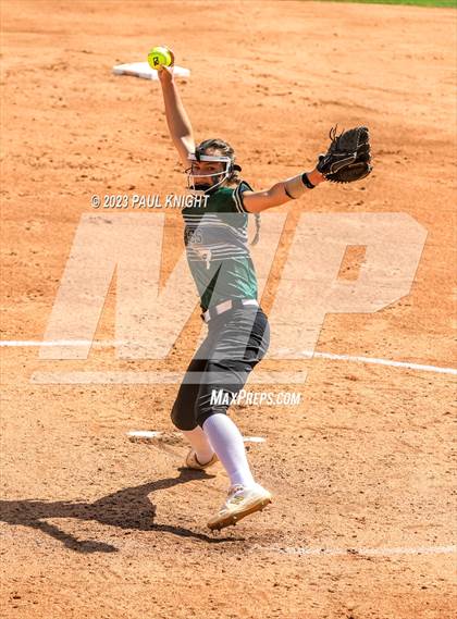 Thumbnail 3 in Neches vs. D'Hanis (UIL 1A Semifinal) photogallery.