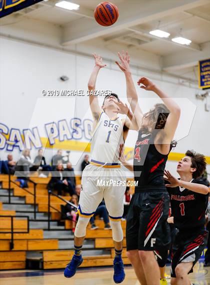 Thumbnail 2 in Fallbrook @ San Pasqual photogallery.