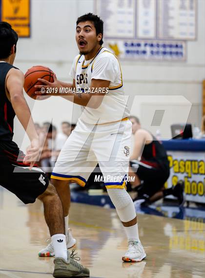 Thumbnail 3 in Fallbrook @ San Pasqual photogallery.