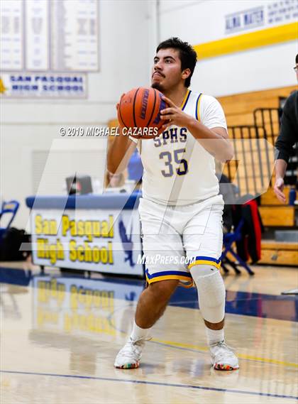 Thumbnail 2 in Fallbrook @ San Pasqual photogallery.