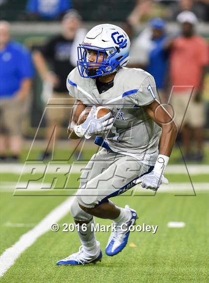Thumbnail 2 in Connally vs. Royse City photogallery.