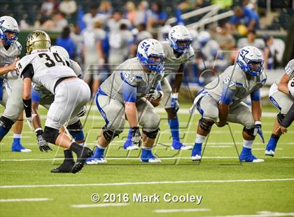 Thumbnail 2 in Connally vs. Royse City photogallery.