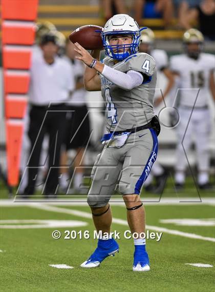 Thumbnail 1 in Connally vs. Royse City photogallery.