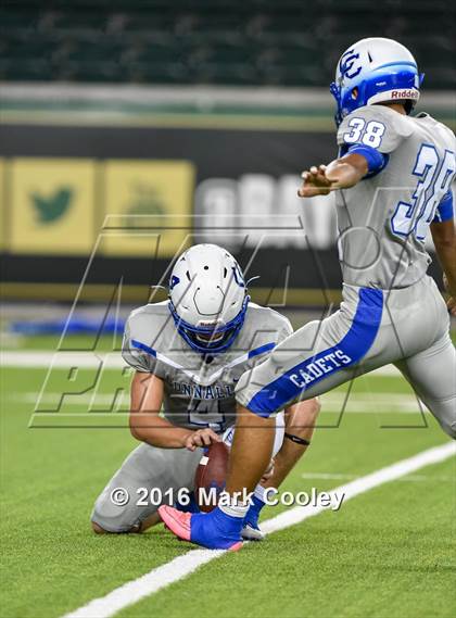 Thumbnail 3 in Connally vs. Royse City photogallery.