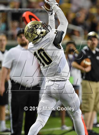 Thumbnail 2 in Connally vs. Royse City photogallery.