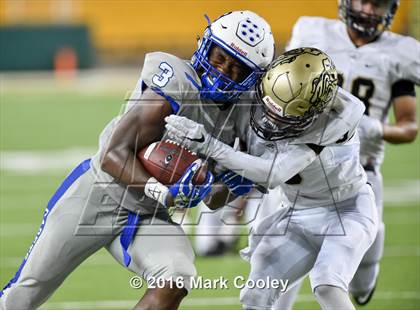 Thumbnail 1 in Connally vs. Royse City photogallery.