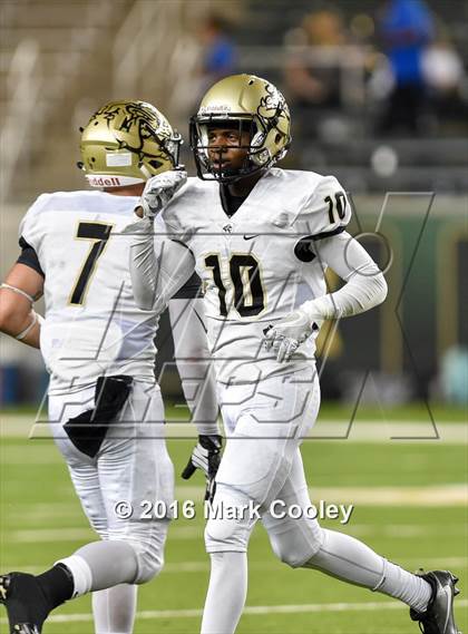 Thumbnail 2 in Connally vs. Royse City photogallery.