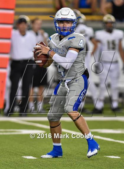 Thumbnail 2 in Connally vs. Royse City photogallery.