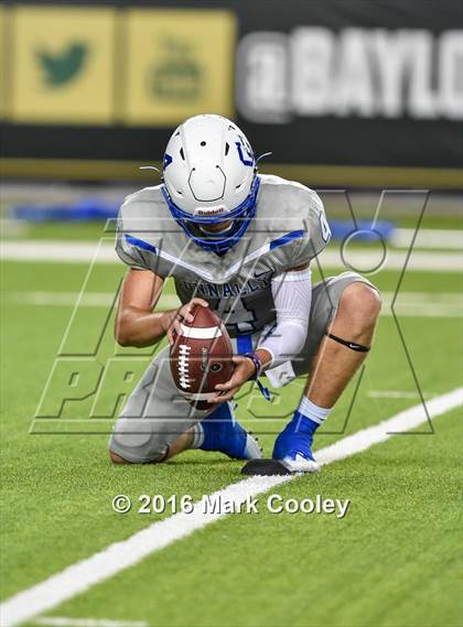 Thumbnail 2 in Connally vs. Royse City photogallery.