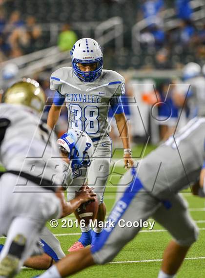 Thumbnail 2 in Connally vs. Royse City photogallery.