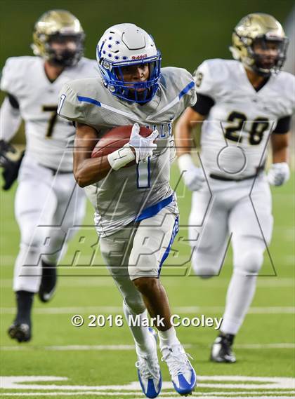 Thumbnail 3 in Connally vs. Royse City photogallery.