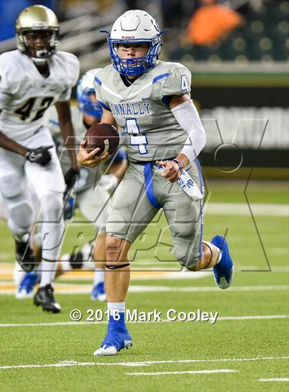 Thumbnail 3 in Connally vs. Royse City photogallery.