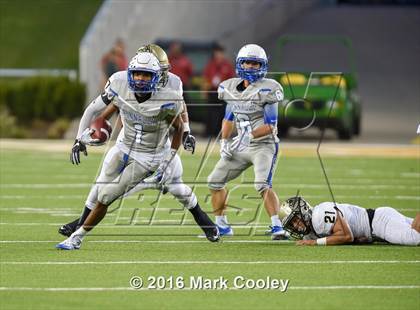 Thumbnail 2 in Connally vs. Royse City photogallery.