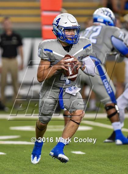Thumbnail 1 in Connally vs. Royse City photogallery.