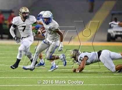 Thumbnail 3 in Connally vs. Royse City photogallery.