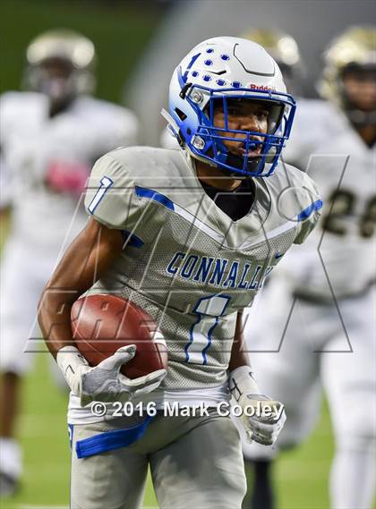 Thumbnail 2 in Connally vs. Royse City photogallery.