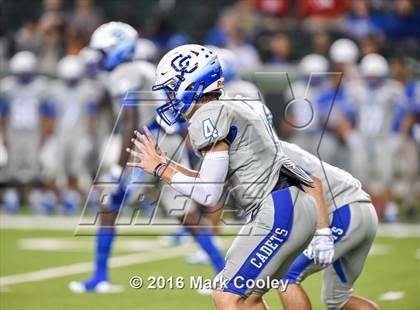 Thumbnail 2 in Connally vs. Royse City photogallery.