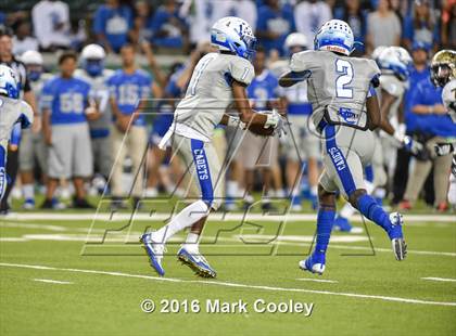 Thumbnail 2 in Connally vs. Royse City photogallery.