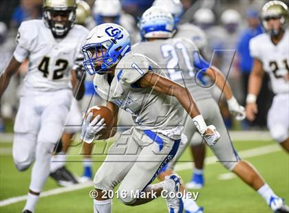 Thumbnail 2 in Connally vs. Royse City photogallery.