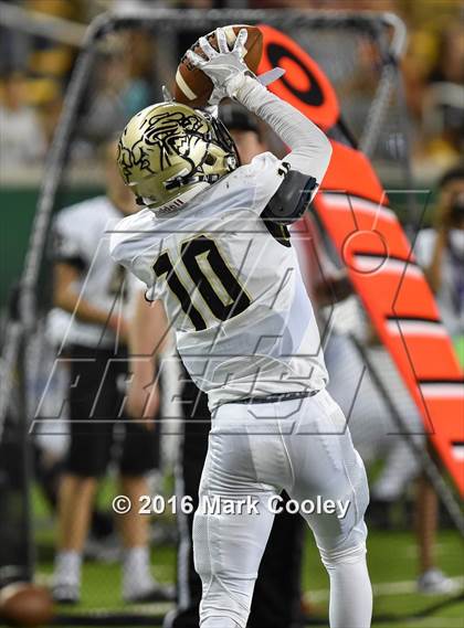 Thumbnail 3 in Connally vs. Royse City photogallery.