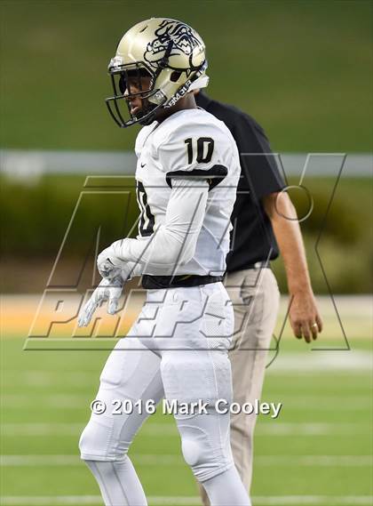 Thumbnail 3 in Connally vs. Royse City photogallery.