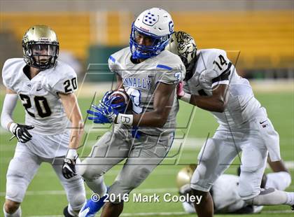 Thumbnail 1 in Connally vs. Royse City photogallery.