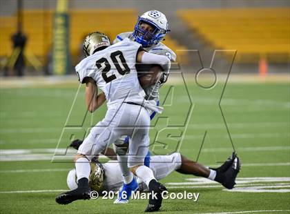 Thumbnail 1 in Connally vs. Royse City photogallery.