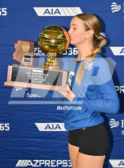 Thumbnail 2 in Valley Christian vs. Snowflake (AIA 3A Final - Awards) photogallery.