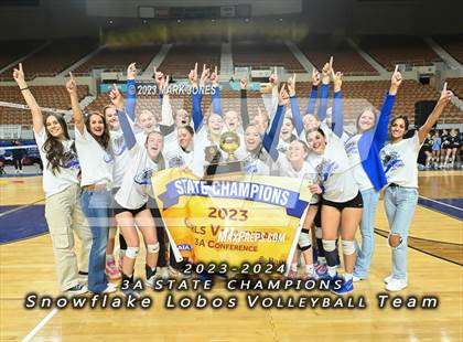 Thumbnail 3 in Valley Christian vs. Snowflake (AIA 3A Final - Awards) photogallery.