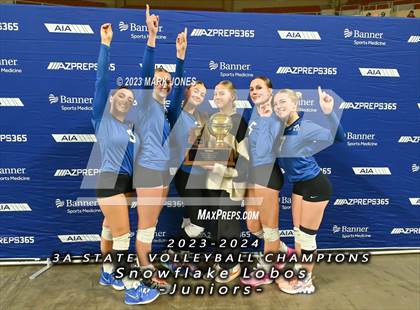 Thumbnail 3 in Valley Christian vs. Snowflake (AIA 3A Final - Awards) photogallery.