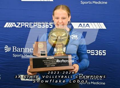 Thumbnail 3 in Valley Christian vs. Snowflake (AIA 3A Final - Awards) photogallery.
