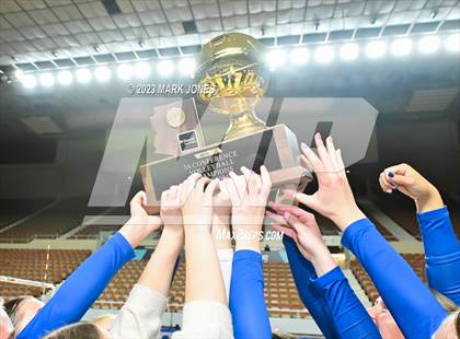 Thumbnail 2 in Valley Christian vs. Snowflake (AIA 3A Final - Awards) photogallery.