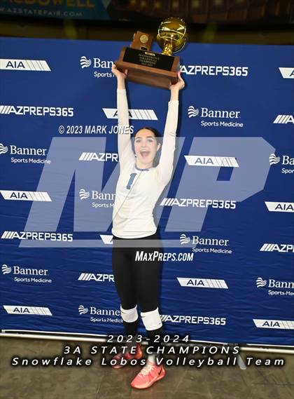 Thumbnail 1 in Valley Christian vs. Snowflake (AIA 3A Final - Awards) photogallery.
