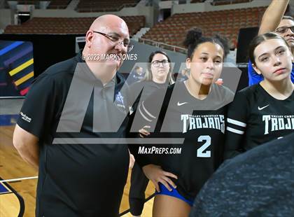 Thumbnail 2 in Valley Christian vs. Snowflake (AIA 3A Final - Awards) photogallery.