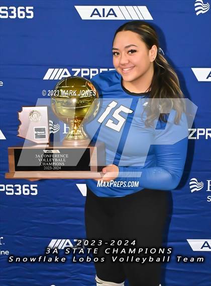 Thumbnail 2 in Valley Christian vs. Snowflake (AIA 3A Final - Awards) photogallery.