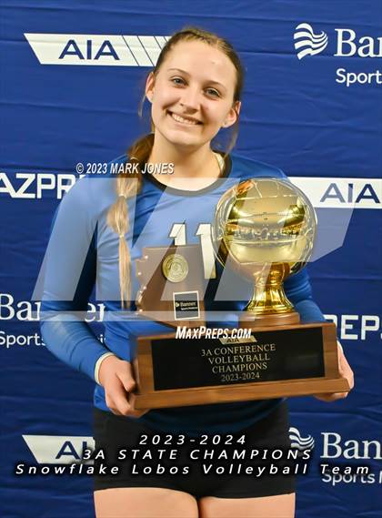 Thumbnail 2 in Valley Christian vs. Snowflake (AIA 3A Final - Awards) photogallery.