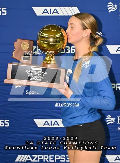 Thumbnail 3 in Valley Christian vs. Snowflake (AIA 3A Final - Awards) photogallery.