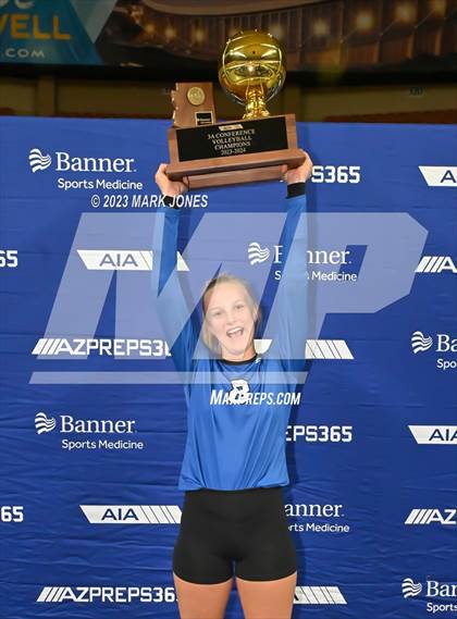 Thumbnail 3 in Valley Christian vs. Snowflake (AIA 3A Final - Awards) photogallery.